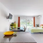 Sao Rafael, 450m Апартаменты *