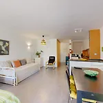 Апартаменты Sao Rafael, 450m *